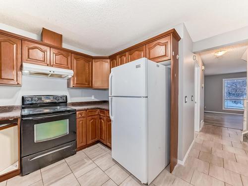 11810 43 Street, Edmonton, AB - Indoor Photo Showing Kitchen