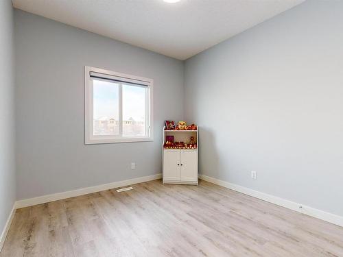 215 Glenridding Ravine Rd, Edmonton, AB - Indoor Photo Showing Other Room