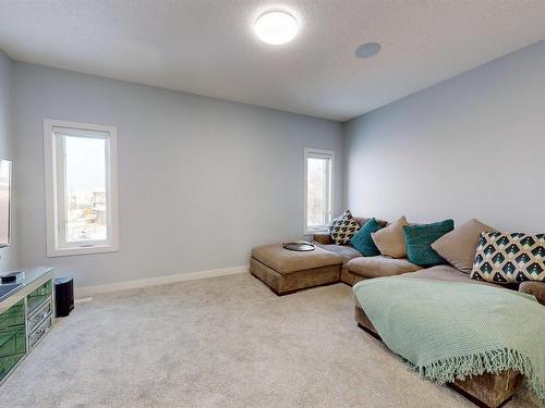 215 Glenridding Ravine Rd, Edmonton, AB - Indoor Photo Showing Other Room