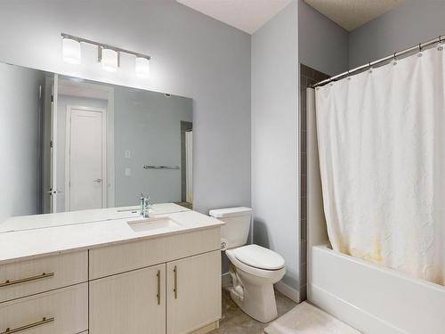 215 Glenridding Ravine Rd, Edmonton, AB - Indoor Photo Showing Bathroom