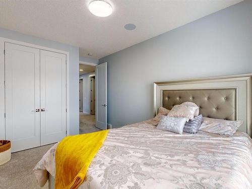 215 Glenridding Ravine Rd, Edmonton, AB - Indoor Photo Showing Bedroom