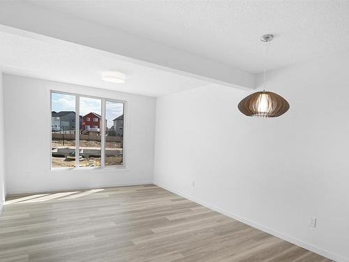 47 1025 Secord Promenade, Edmonton, AB - Indoor Photo Showing Other Room