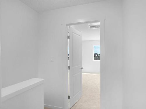 47 1025 Secord Promenade, Edmonton, AB - Indoor Photo Showing Other Room