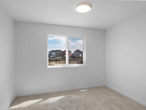 47 1025 Secord Promenade, Edmonton, AB - Indoor Photo Showing Other Room