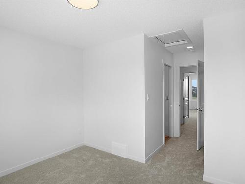 47 1025 Secord Promenade, Edmonton, AB - Indoor Photo Showing Other Room