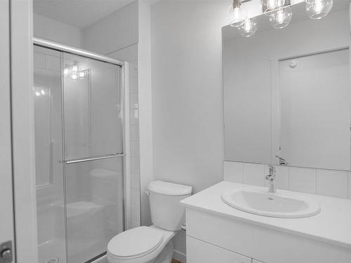 47 1025 Secord Promenade, Edmonton, AB - Indoor Photo Showing Bathroom