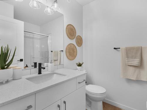 100 1025 Secord Promenade, Edmonton, AB - Indoor Photo Showing Bathroom