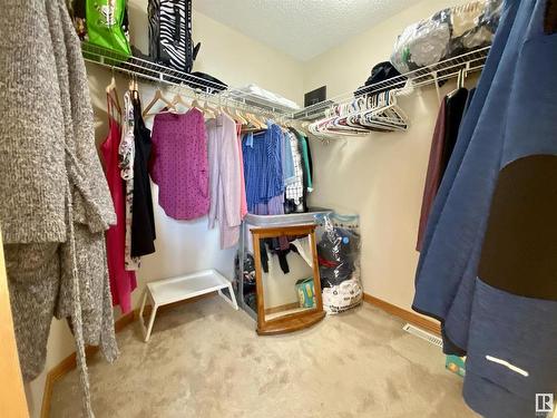 10932 177 Avenue, Edmonton, AB - Indoor With Storage