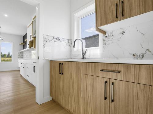 144 Creekside Lane, Leduc, AB - Indoor Photo Showing Kitchen