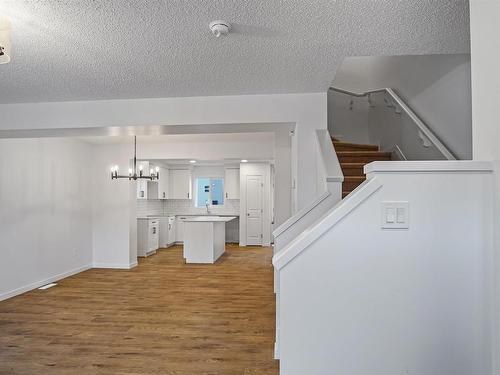 28 1009 Cy Becker Road, Edmonton, AB - Indoor Photo Showing Kitchen