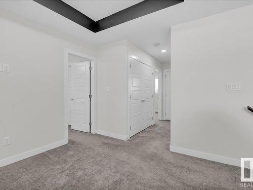 17234 9 Avenue, Edmonton, AB - Indoor Photo Showing Other Room