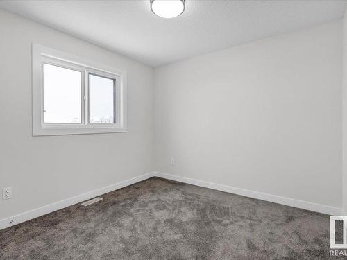 17234 9 Avenue, Edmonton, AB - Indoor Photo Showing Other Room