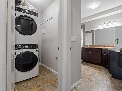 202 802 -12 Street, Cold Lake, AB - Indoor Photo Showing Laundry Room