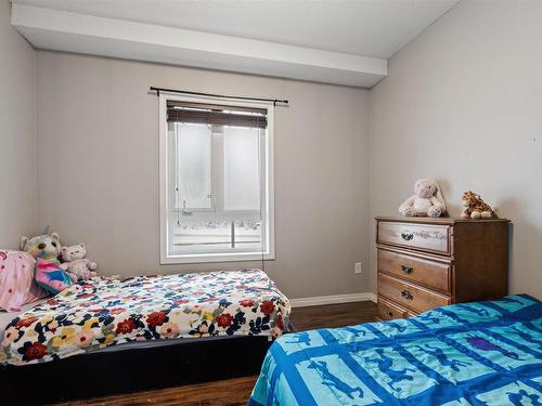 202 802 -12 Street, Cold Lake, AB - Indoor Photo Showing Bedroom