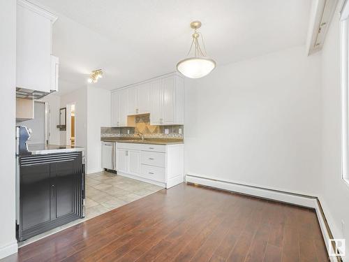 208 7805 159 Street, Edmonton, AB - Indoor Photo Showing Kitchen