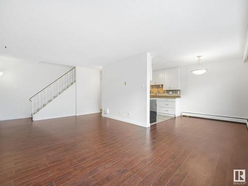 208 7805 159 Street, Edmonton, AB - Indoor