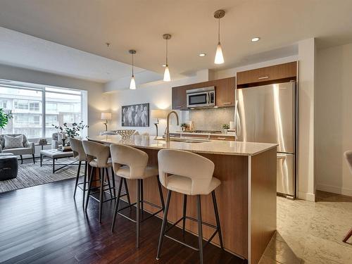 303 2510 109 Street, Edmonton, AB - Indoor Photo Showing Kitchen With Upgraded Kitchen