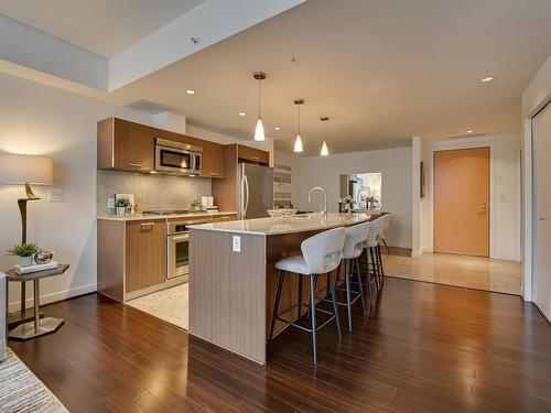 303 2510 109 Street, Edmonton, AB - Indoor Photo Showing Kitchen With Upgraded Kitchen