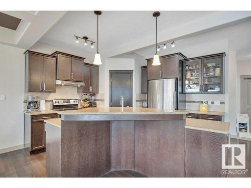 2016 68 Street, Edmonton, AB - Indoor Photo Showing Kitchen With Upgraded Kitchen