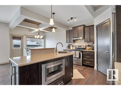 2016 68 Street, Edmonton, AB - Indoor Photo Showing Kitchen With Upgraded Kitchen