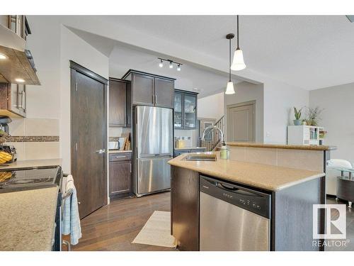 2016 68 Street, Edmonton, AB - Indoor Photo Showing Kitchen