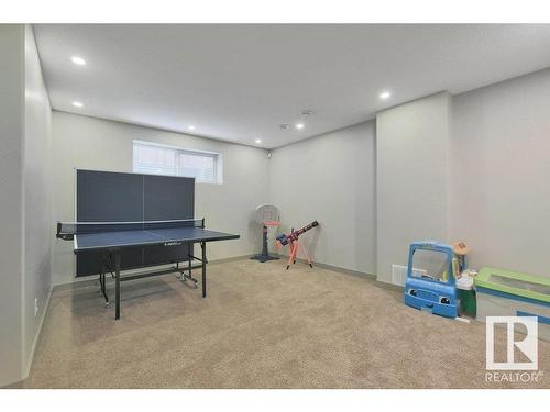 2016 68 Street, Edmonton, AB - Indoor