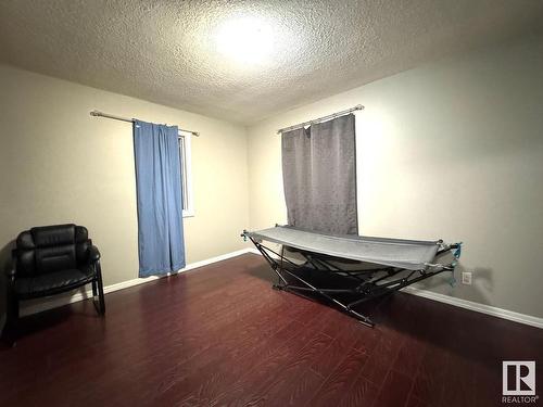 11834 44 Street, Edmonton, AB - Indoor Photo Showing Other Room