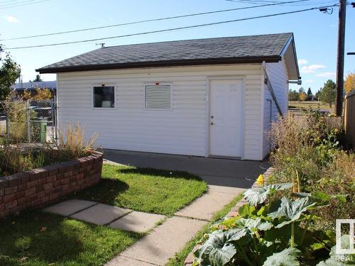 8014 163 St Nw Nw, Edmonton, AB 