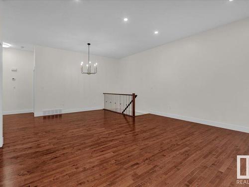 4366 Veterans Way, Edmonton, AB - Indoor Photo Showing Other Room