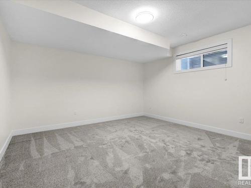 4366 Veterans Way, Edmonton, AB - Indoor Photo Showing Other Room