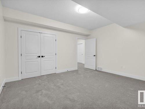 4366 Veterans Way, Edmonton, AB - Indoor Photo Showing Other Room