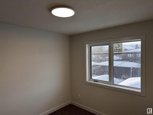 10446 142 Street, Edmonton, AB - Indoor Photo Showing Other Room