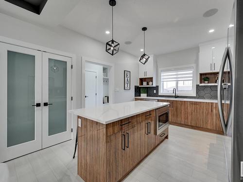 40 Chambery Crescent, St. Albert, AB - Indoor Photo Showing Kitchen