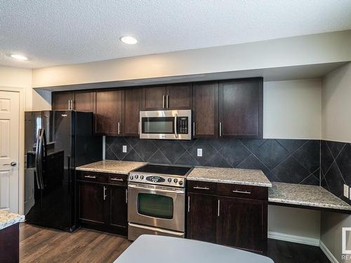 75 2336 Aspen Trail, Sherwood Park, AB - Indoor Photo Showing Kitchen