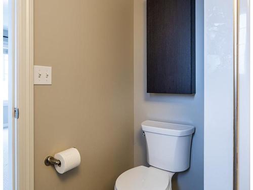 75 2336 Aspen Trail, Sherwood Park, AB - Indoor Photo Showing Bathroom