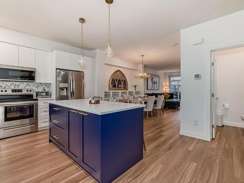 22 100 Jensen Lakes Boulevard, St. Albert, AB - Indoor Photo Showing Kitchen With Upgraded Kitchen