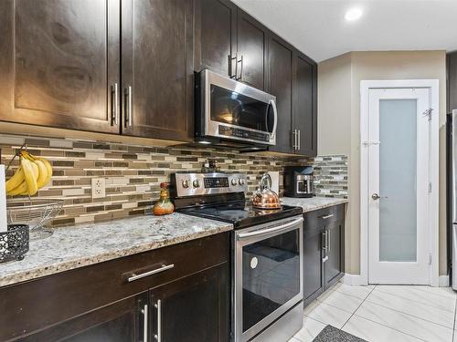 15104 31 Street Nw, Edmonton, AB - Indoor Photo Showing Kitchen