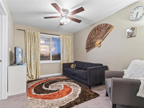 15104 31 Street Nw, Edmonton, AB - Indoor Photo Showing Living Room