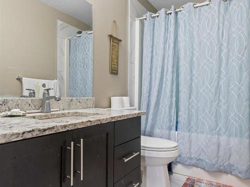 15104 31 Street Nw, Edmonton, AB - Indoor Photo Showing Bathroom