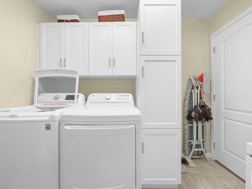 212 10610 76 Street Nw, Edmonton, AB - Indoor Photo Showing Laundry Room