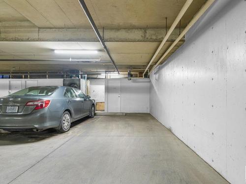 212 10610 76 Street Nw, Edmonton, AB - Indoor Photo Showing Garage