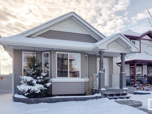 7669 Schmid Crescent, Edmonton, AB - Outdoor With Facade