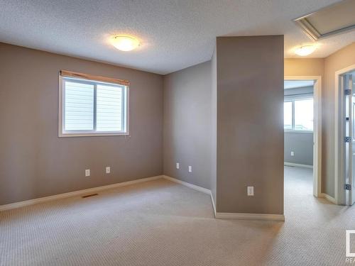 7669 Schmid Crescent, Edmonton, AB - Indoor Photo Showing Other Room