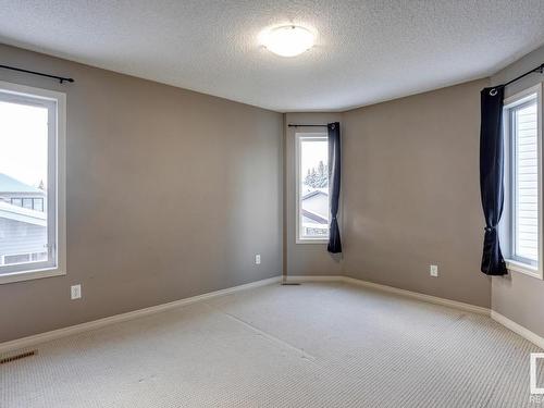 7669 Schmid Crescent, Edmonton, AB - Indoor Photo Showing Other Room