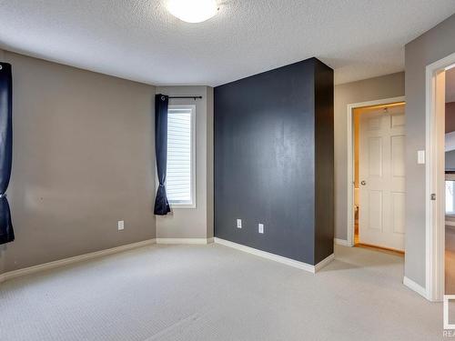 7669 Schmid Crescent, Edmonton, AB - Indoor Photo Showing Other Room