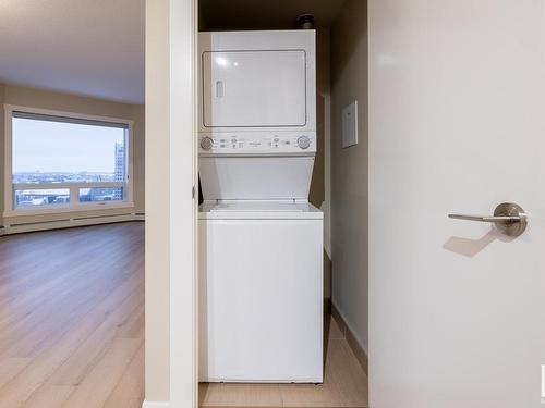 1306 10410 102 Avenue, Edmonton, AB - Indoor Photo Showing Laundry Room