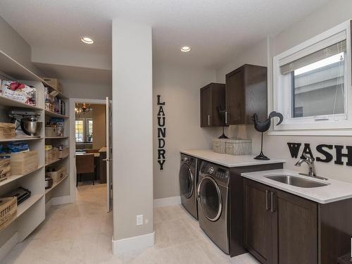 605 Howatt Drive, Edmonton, AB - Indoor Photo Showing Laundry Room