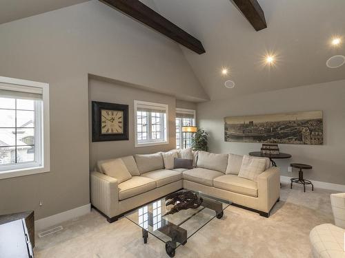 605 Howatt Drive, Edmonton, AB - Indoor Photo Showing Living Room