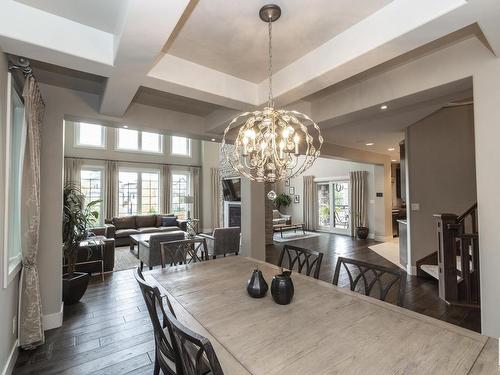 605 Howatt Drive, Edmonton, AB - Indoor Photo Showing Dining Room