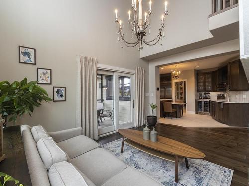 605 Howatt Drive, Edmonton, AB - Indoor Photo Showing Living Room